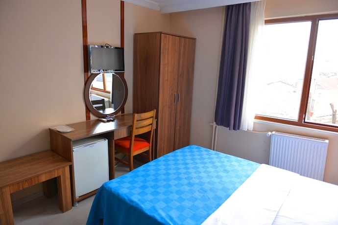 Imagen de la habitación del Hotel Marina City. Foto 9