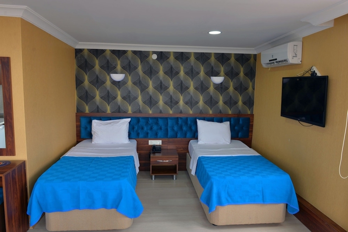 Imagen de la habitación del Hotel Marina City. Foto 11