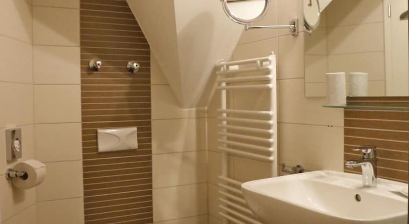 Imagen de la habitación del Hotel Markgr&auml;fler Hof, Badenweiler. Foto 19