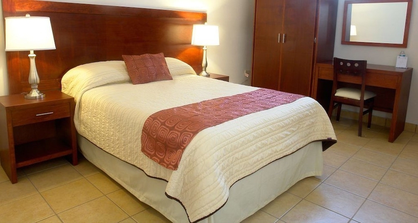 Imagen de la habitación del Hotel Marllou. Foto 4
