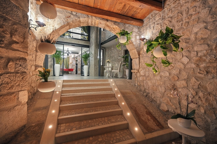 Imagen de los interiores del Hotel Mastrodattia. Foto 16