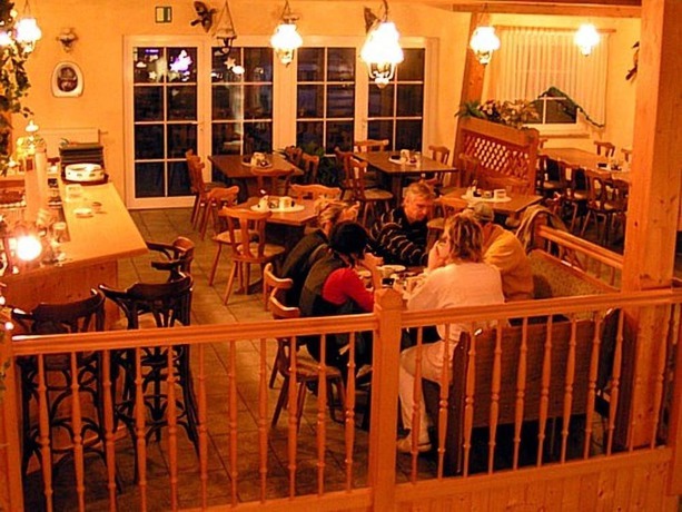 Imagen de los interiores del Hotel M&auml;rkischheide GmbH. Foto 16