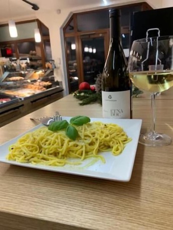 Imagen del bar/restaurante del Hotel Maxdorfer Hof. Foto 9