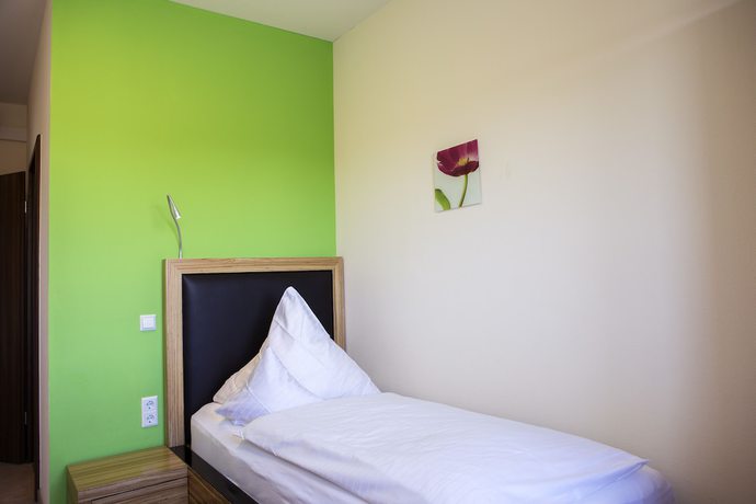 Imagen de la habitación del Hotel Maxis. Foto 5