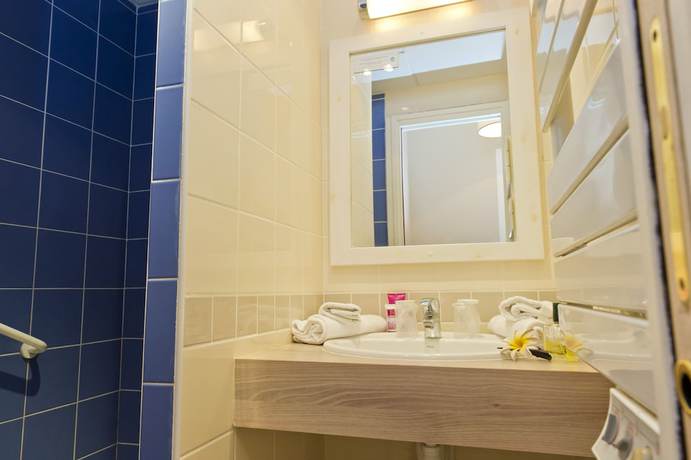 Imagen de la habitación del Hotel Méditerranée By Miléade. Foto 13