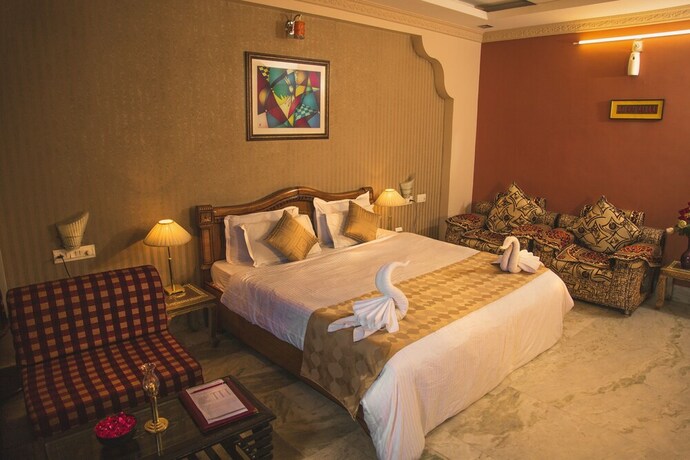 Imagen de la habitación del Hotel Meenakshi Udaipur. Foto 10