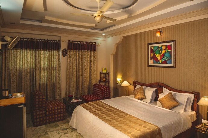 Imagen de la habitación del Hotel Meenakshi Udaipur. Foto 15