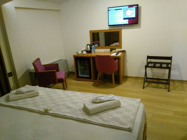 Imagen de la habitación del Hotel Melidium. Foto 5