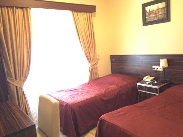Imagen de la habitación del Hotel Mercan. Foto 8