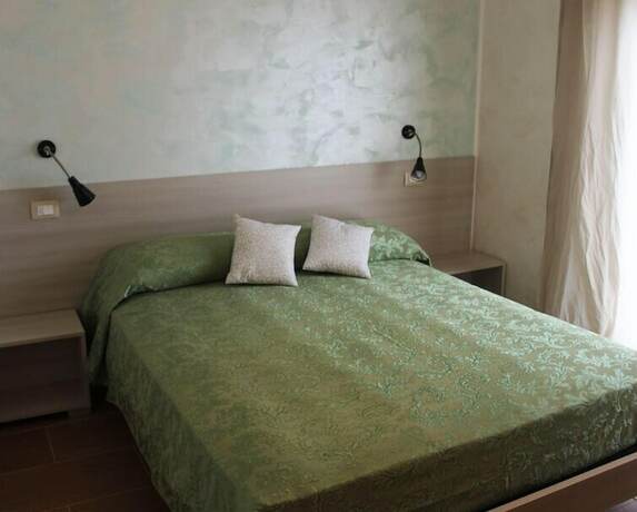 Imagen de la habitación del Hotel Mercurio. Foto 18