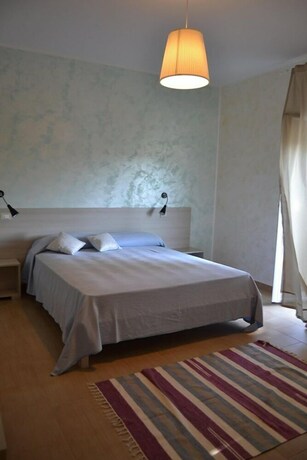 Imagen de la habitación del Hotel Mercurio. Foto 21