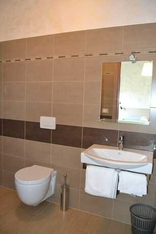 Imagen de la habitación del Hotel Mercurio. Foto 28