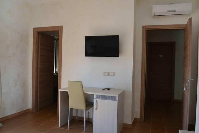 Imagen de la habitación del Hotel Mercurio, Santa Maria. Foto 37