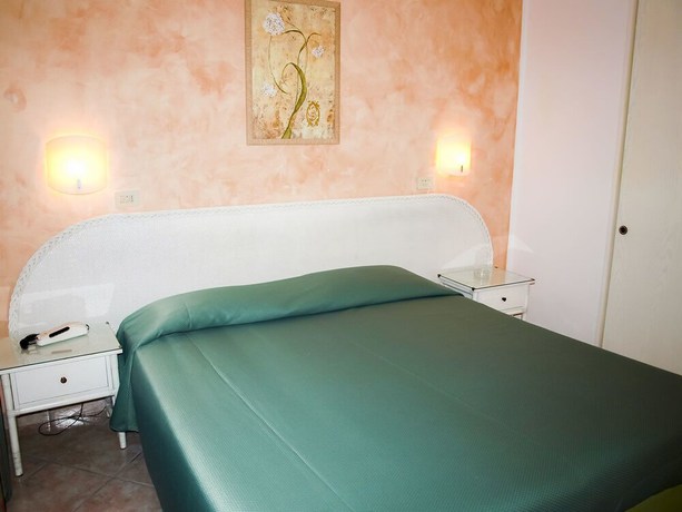 Imagen de la habitación del Hotel Meridiana. Foto 9