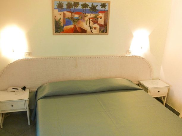 Imagen de la habitación del Hotel Meridiana. Foto 15