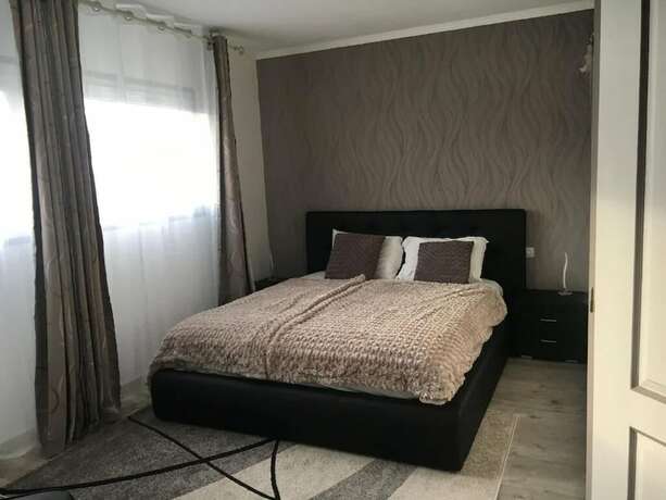 Imagen de la habitación del Hotel Mervil Airport. Foto 17