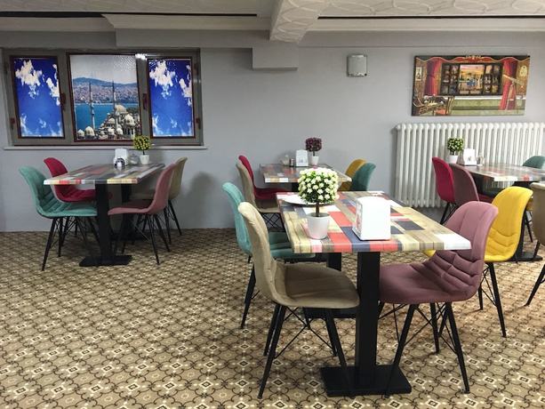 Imagen del bar/restaurante del Hotel Metropol, Fatih. Foto 2