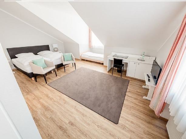 Imagen de la habitación del Hotel Meyer, Kerpen. Foto 7