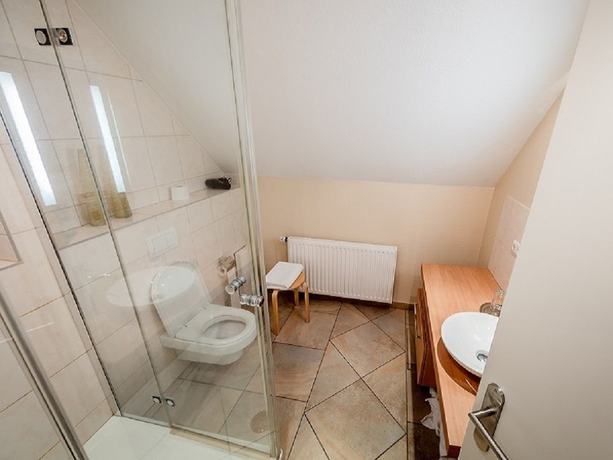 Imagen de la habitación del Hotel Meyer, Kerpen. Foto 11