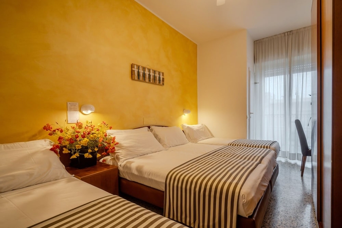 Imagen de la habitación del Hotel Mia. Foto 8