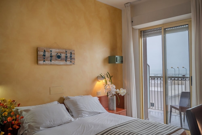 Imagen de la habitación del Hotel Mia. Foto 10