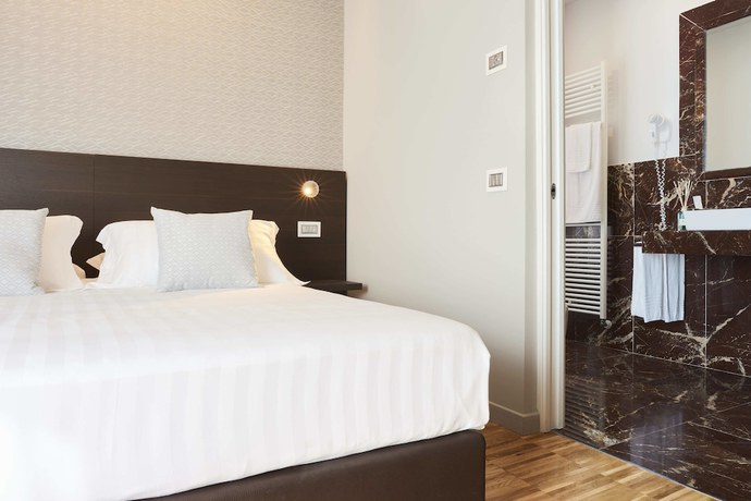 Imagen de la habitación del Hotel Michelangelo, Carrara. Foto 16
