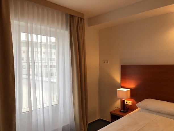 Imagen de la habitación del Hotel Mirabell. Foto 10