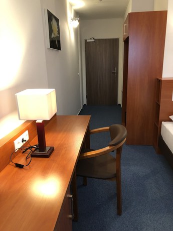 Imagen de la habitación del Hotel Mirabell. Foto 16