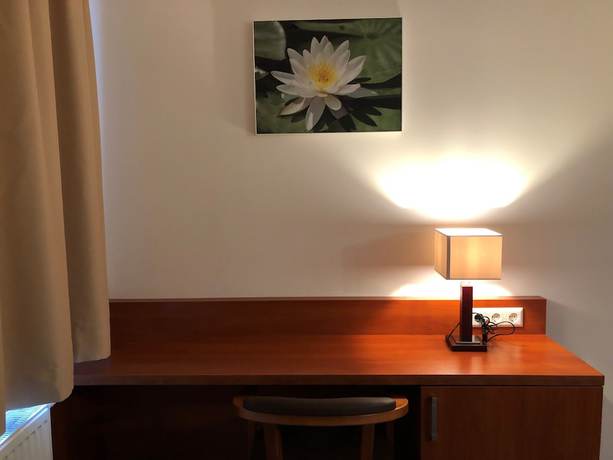 Imagen de la habitación del Hotel Mirabell. Foto 18