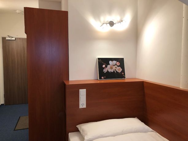 Imagen de la habitación del Hotel Mirabell. Foto 19
