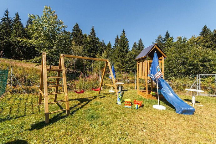 Imagen de los exteriores del Hotel Mitterdorf. Foto 16