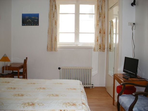 Imagen de la habitación del Hotel Modern. Foto 11