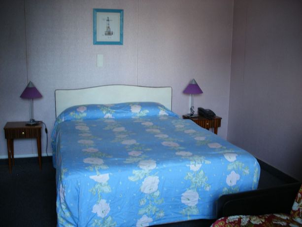 Imagen de la habitación del Hotel Modern. Foto 17