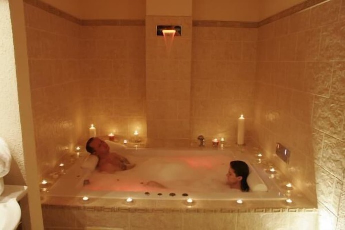 Imagen de la piscina del Hotel Mohr and SPA. Foto 20