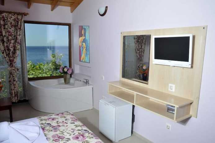 Imagen de la habitación del Hotel Mola. Foto 9