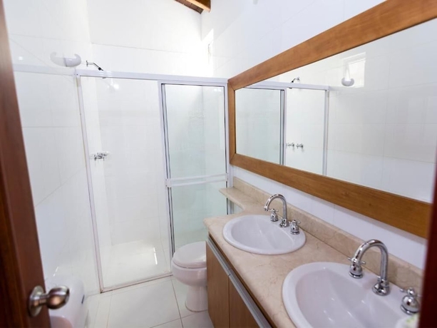 Imagen de la habitación del Hotel Monarca, Sabaneta. Foto 9