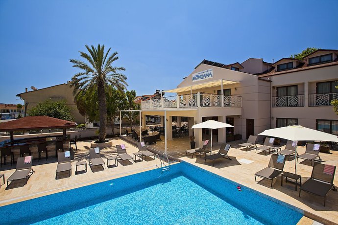 Imagen de la piscina del Hotel Montana, Dalyan. Foto 16