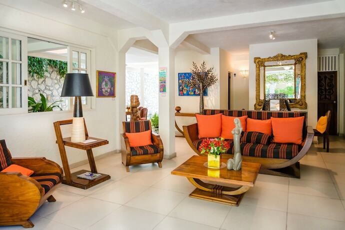 Imagen general del Hotel Montana, Puerto Pr&iacute;ncipe. Foto 1