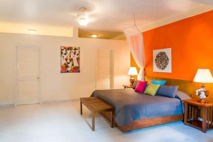 Imagen general del Hotel Montana, Puerto Pr&iacute;ncipe. Foto 2