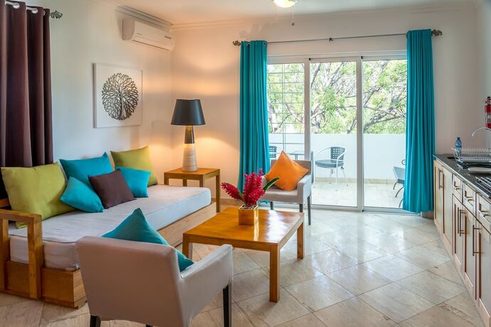 Imagen general del Hotel Montana, Puerto Pr&iacute;ncipe. Foto 7