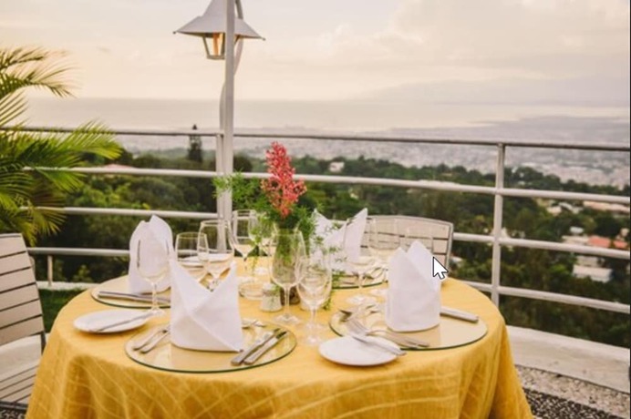 Imagen general del Hotel Montana, Puerto Pr&iacute;ncipe. Foto 9