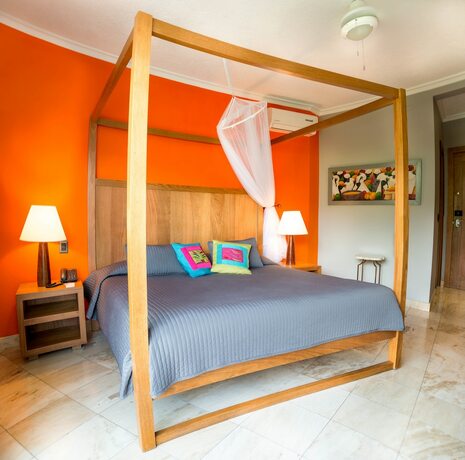 Imagen de la habitación del Hotel Montana, Puerto Pr&iacute;ncipe. Foto 15