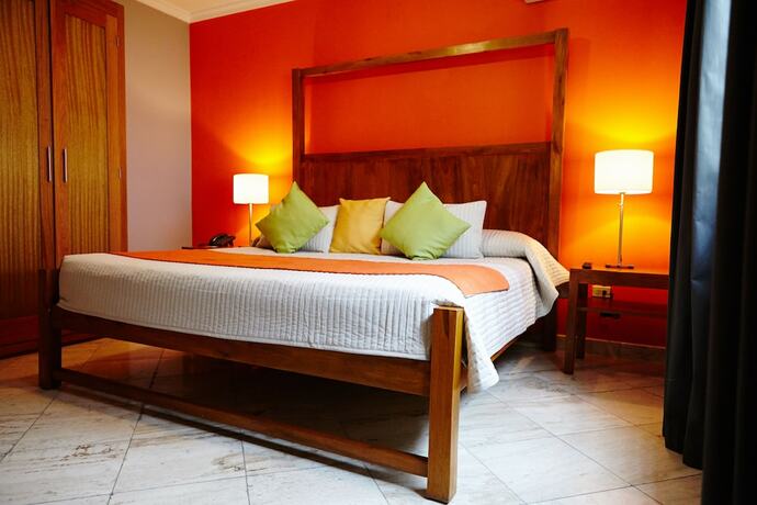 Imagen de la habitación del Hotel Montana, Puerto Pr&iacute;ncipe. Foto 17