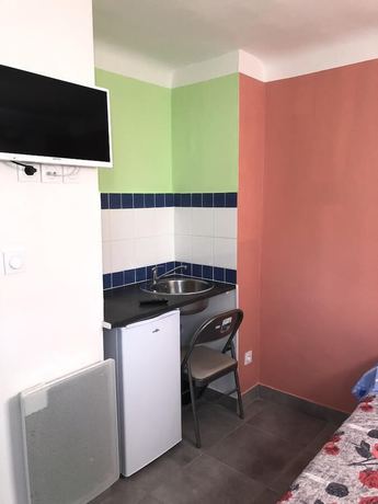 Imagen de la habitación del Hotel Monte Cristo. Foto 13