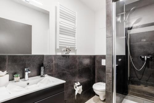 Imagen de la habitación del Hotel Montenegro. Foto 11