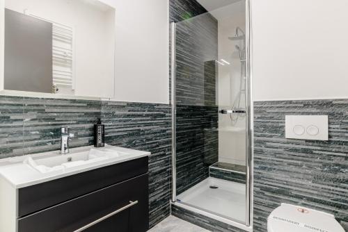 Imagen de la habitación del Hotel Montenegro. Foto 19