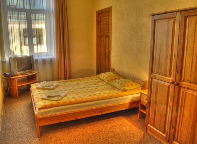 Imagen de la habitación del Hotel Multilux. Foto 5