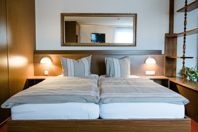 Imagen de la habitación del Hotel M&uuml;ller. Foto 8