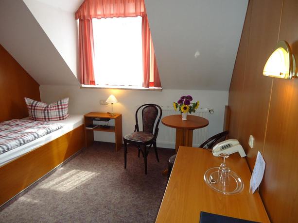 Imagen de la habitación del Hotel M&uuml;ller. Foto 13
