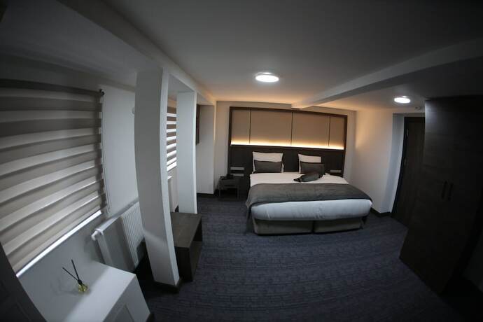 Imagen de la habitación del Hotel M&uuml;nden. Foto 15